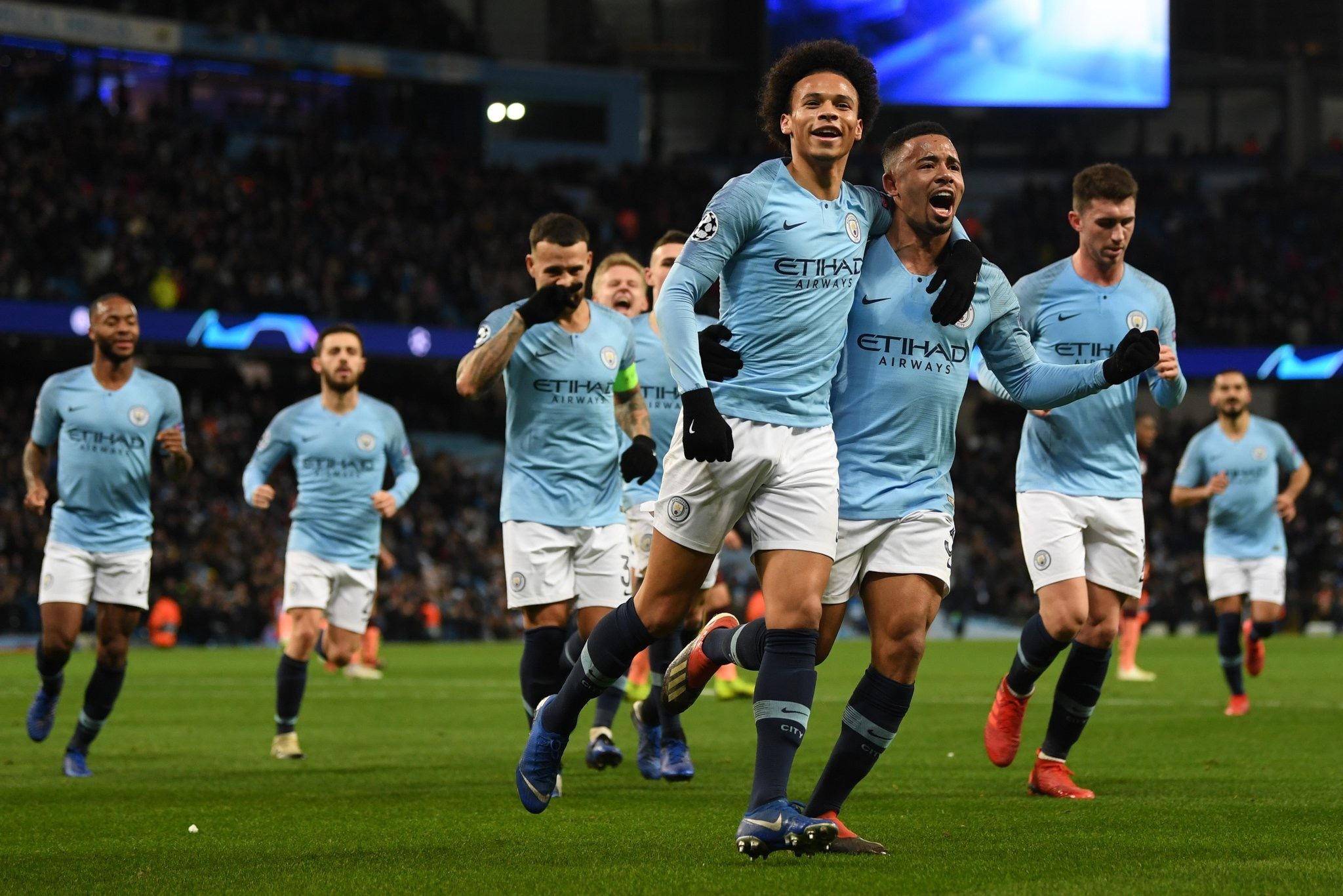 佩的出场时 佩的出场时